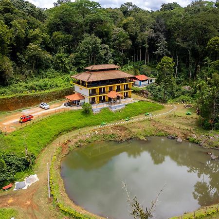 The Hosteller Coorg Rainforest, Мадикери Экстерьер фото